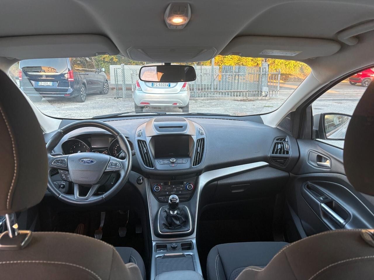 Ford Kuga 1.5 TDCI 120 CV S&S 2WD Titanium