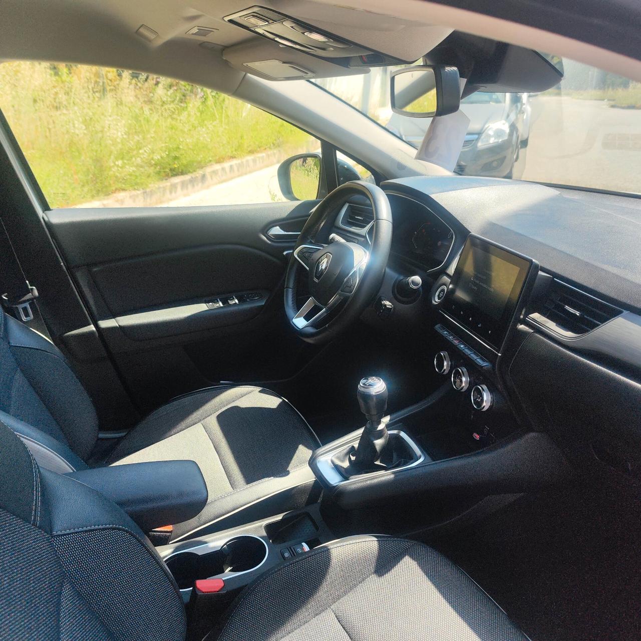 Renault Captur Mild Hybrid 140 CV Intens