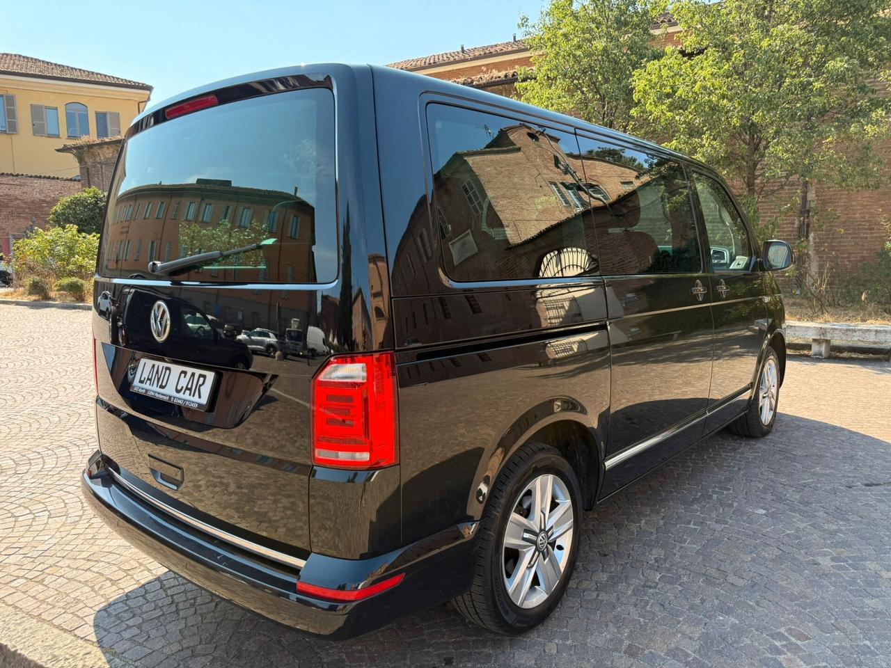 Volkswagen T6 Multivan 2.0 TDI 205CV HIGHLINE