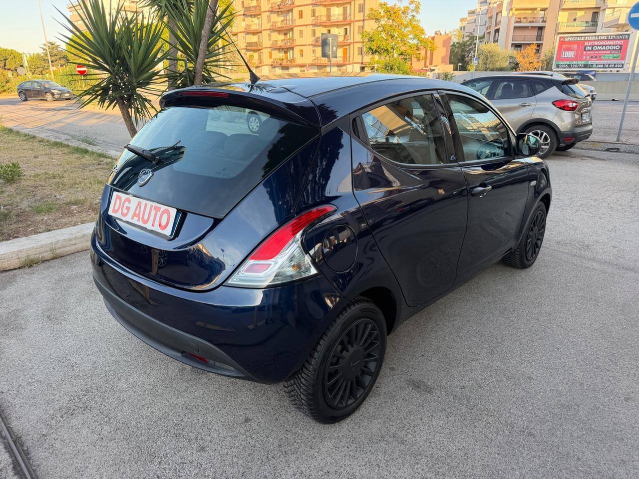 Lancia Ypsilon 1.2 benzina 69 cv 2018 88.000 km