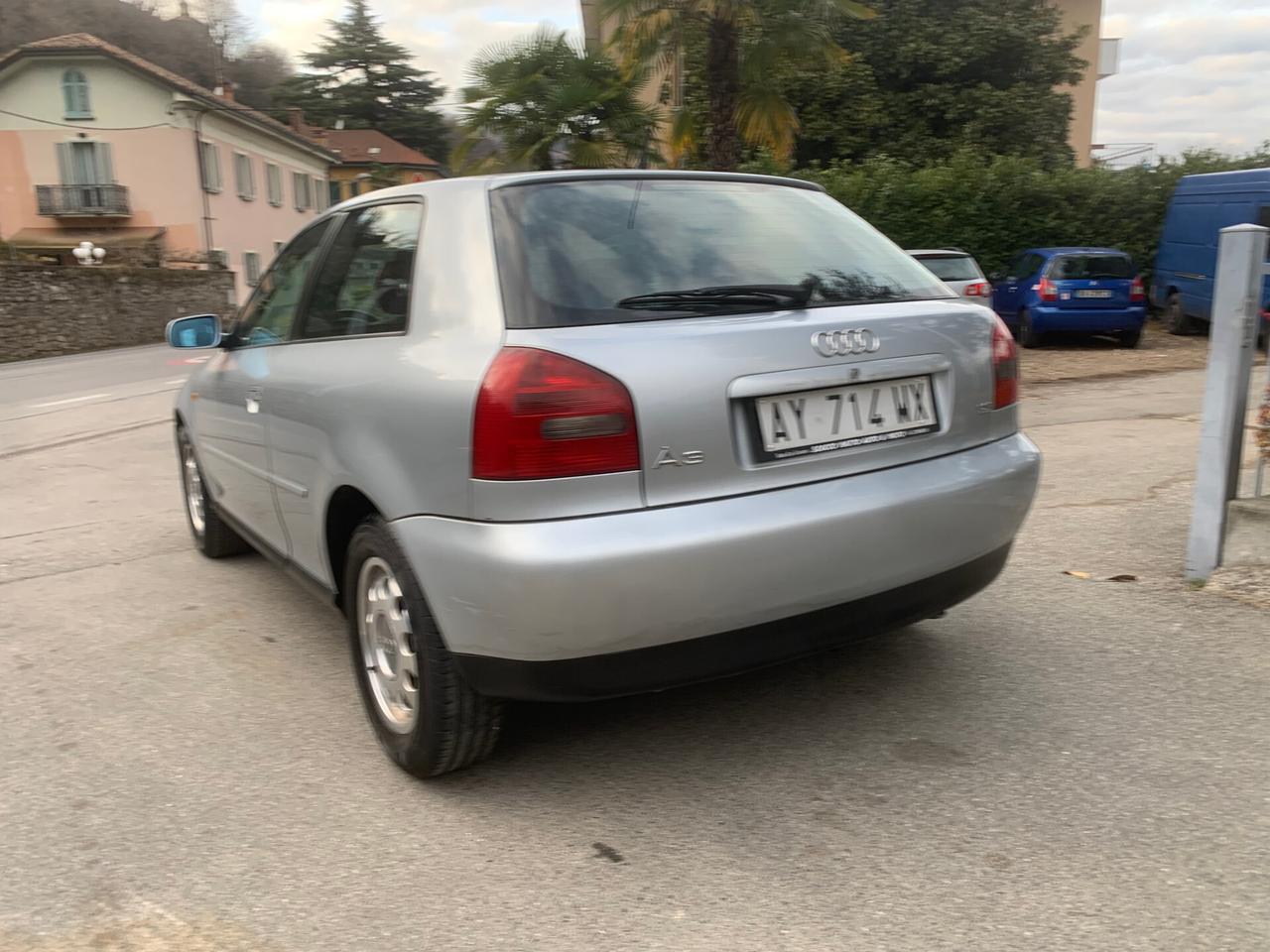 Audi A3 1.8 20V cat 3p. Ambiente