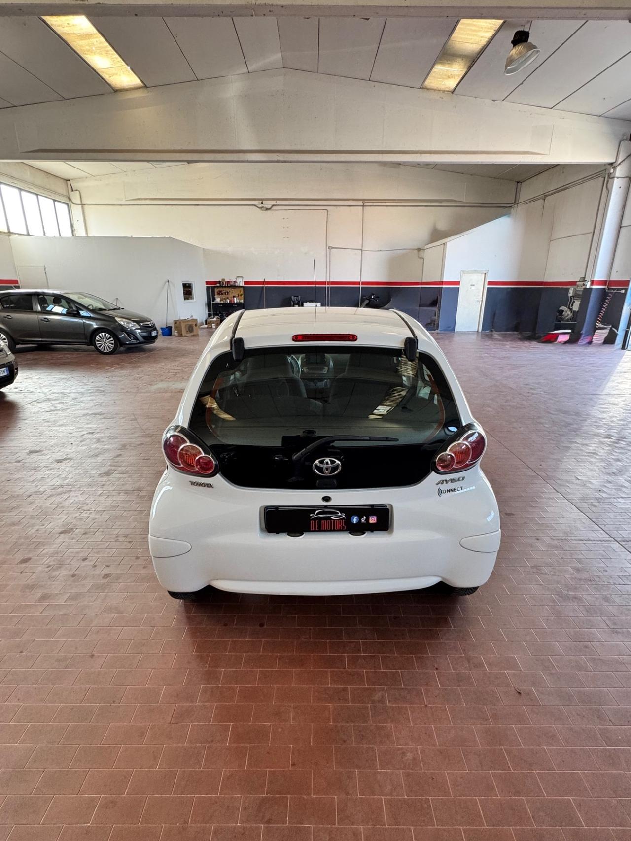 Toyota Aygo 1.0 12V VVT-i 5 porte Lounge Connect