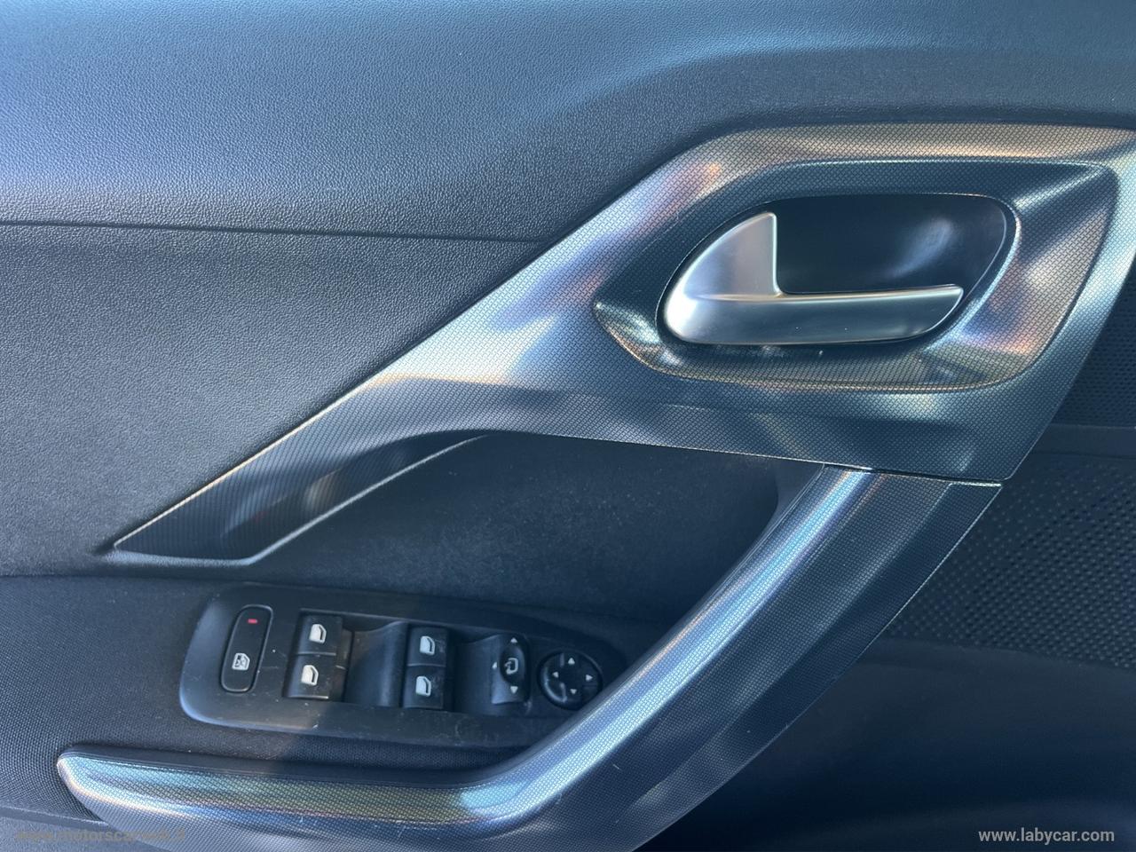 PEUGEOT 2008 BlueHDi 120 S&S Allure