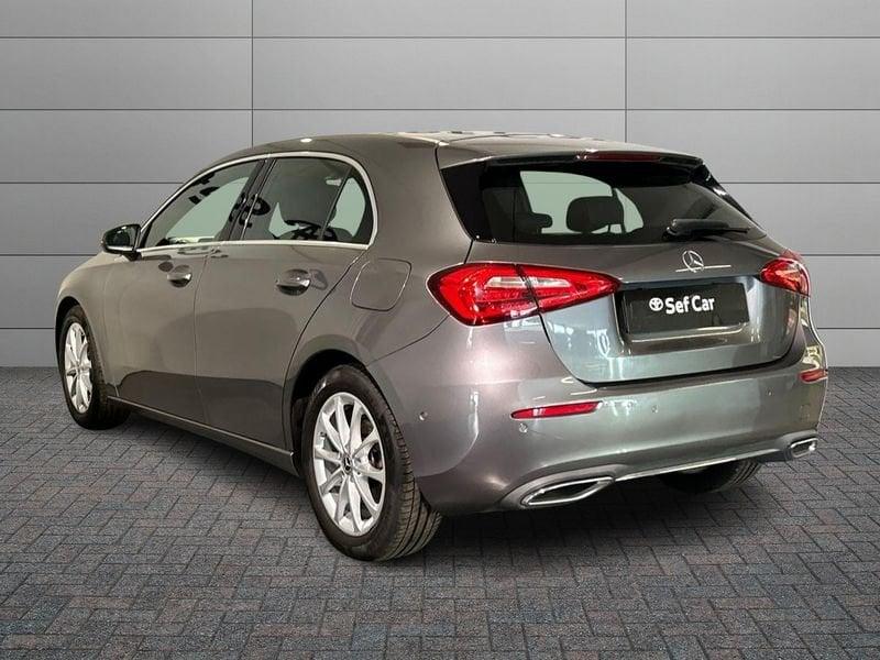 Mercedes-Benz Classe A Berlina 180 Automatic Business 136 cv