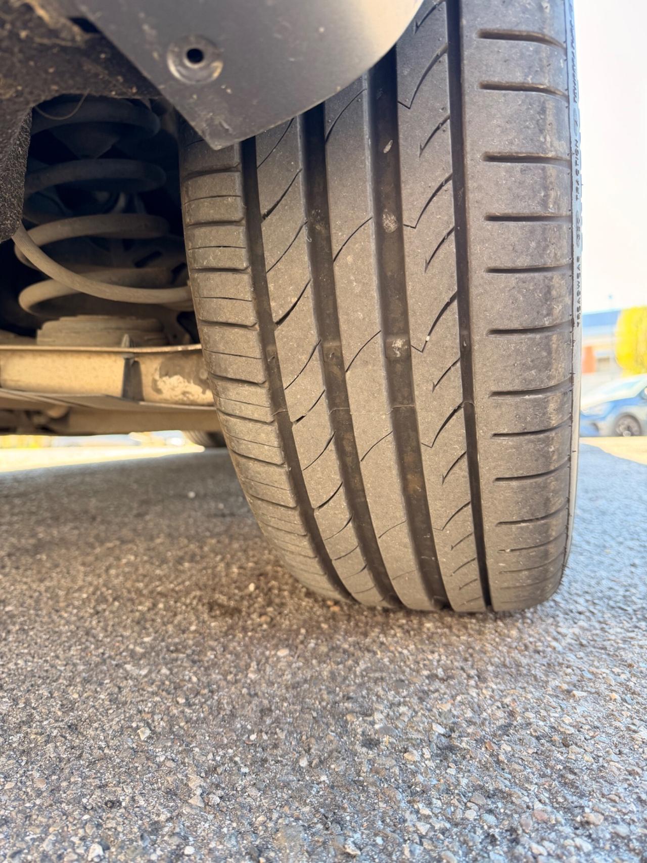 Mercedes-benz B 200 NGD Premium METANO