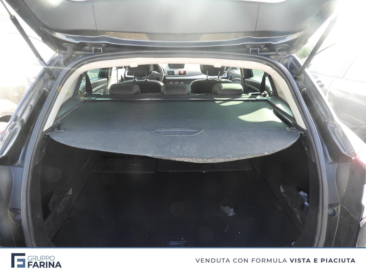 RENAULT Megane III 2008 SporTour - Megane SporTour 1.9 dci Luxe TomT