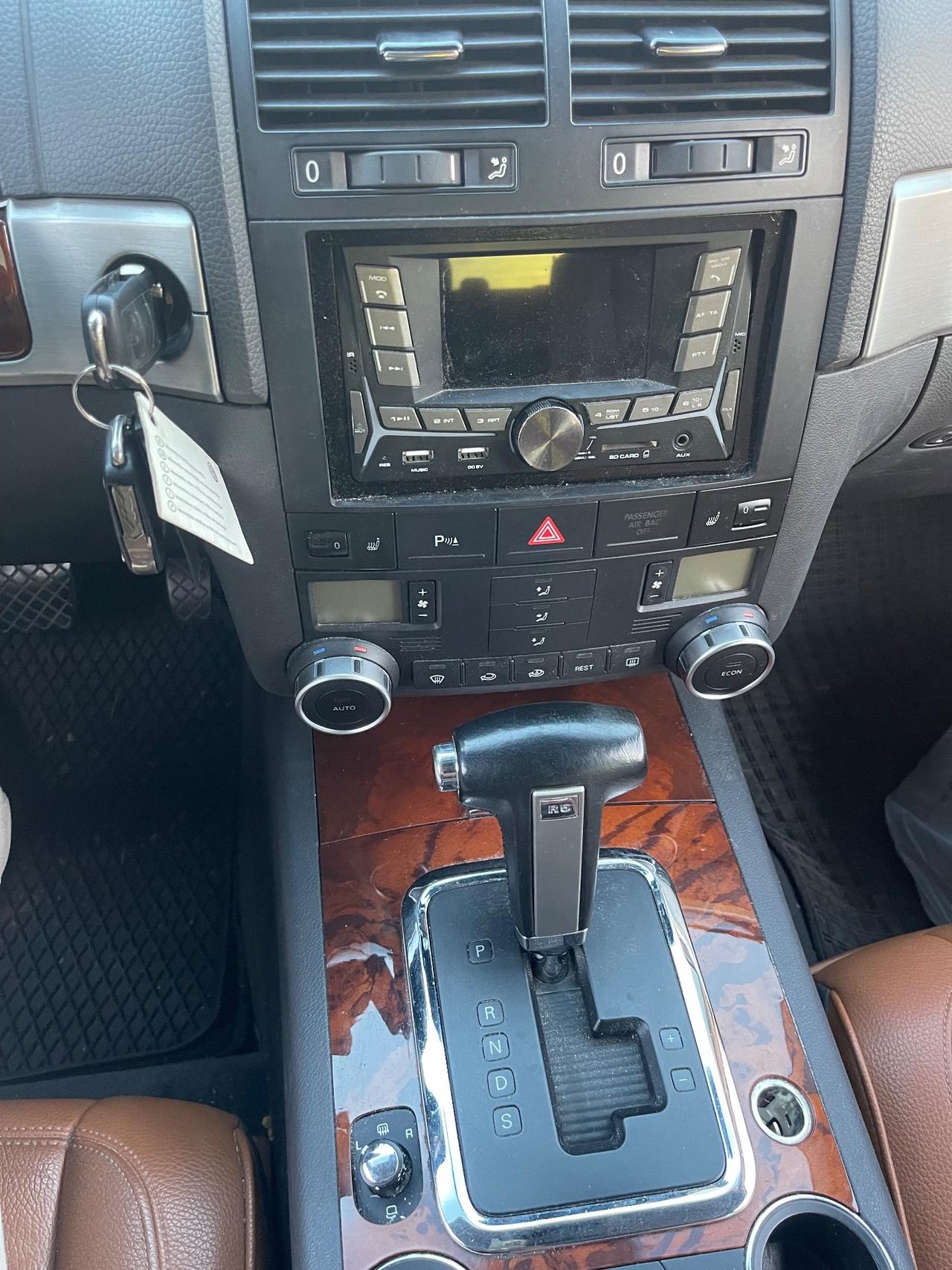 Volkswagen Touareg 2.5 R5 TDI DPF Style