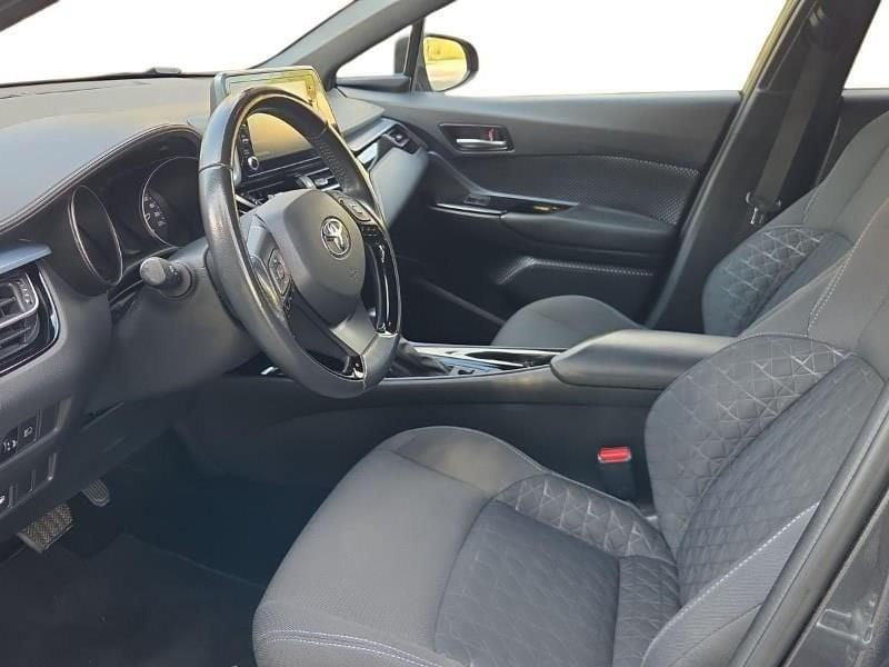 Toyota C-HR (2016-2023) 1.8 Hybrid E-CVT Trend