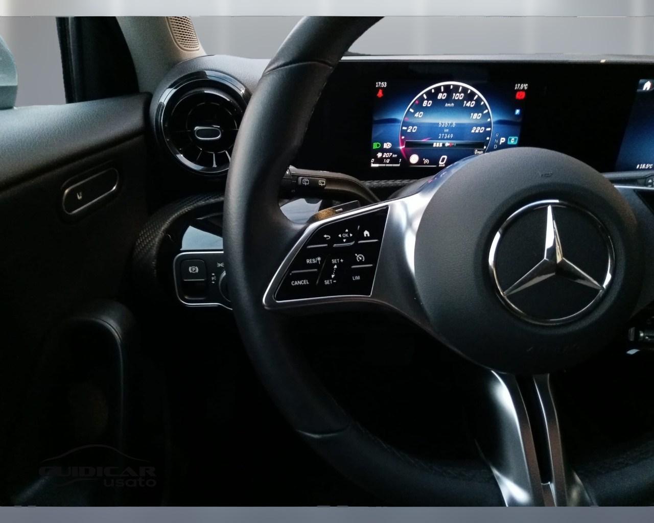 Mercedes-Benz Classe A - W177 2023 - A 180 d Advanced auto