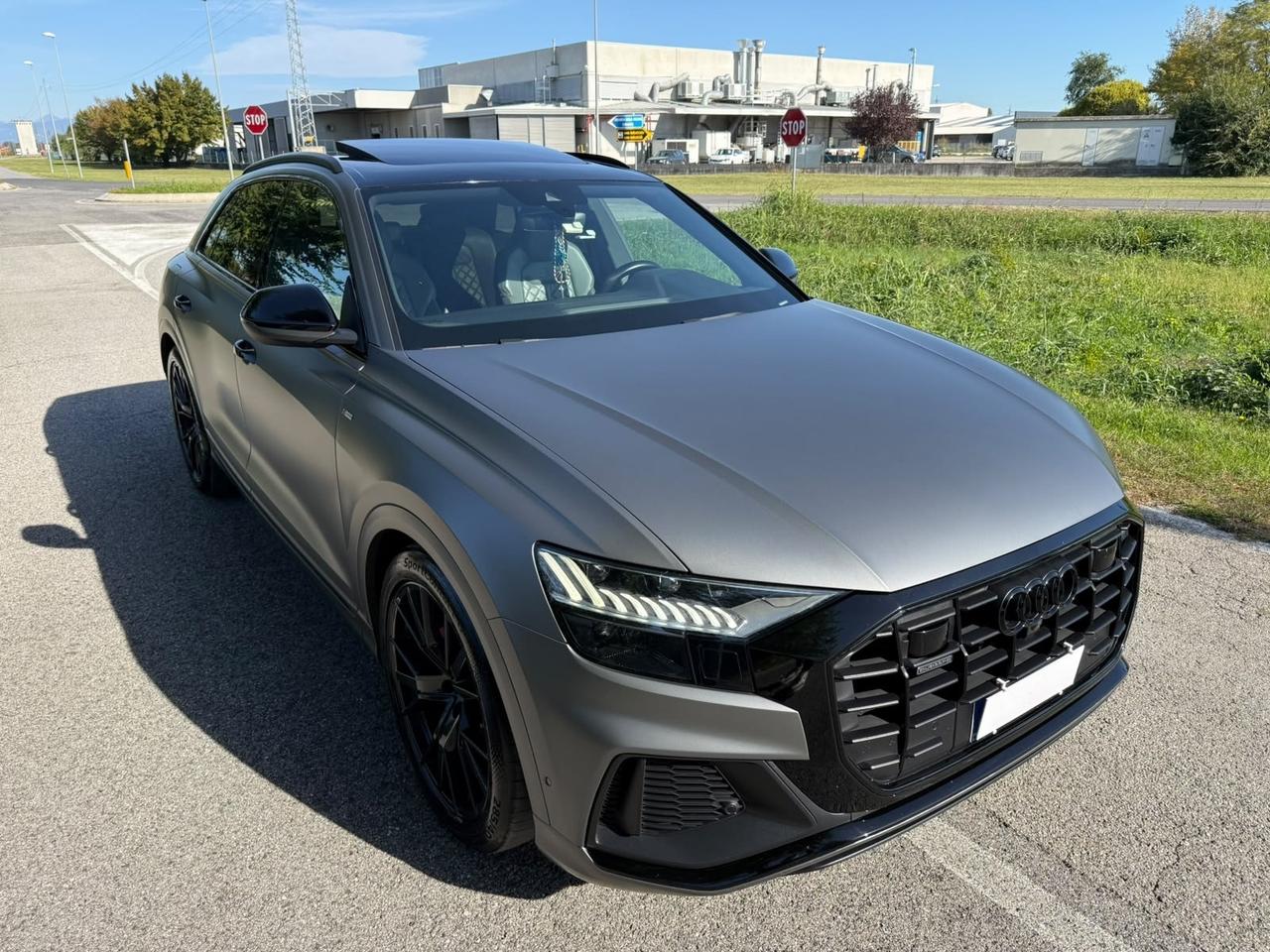 Audi Q8 55 TFSI quattro tiptronic Sport