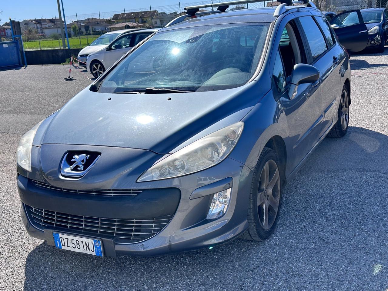 Peugeot 308 2.0 HDi 140CV 5p. Sportium