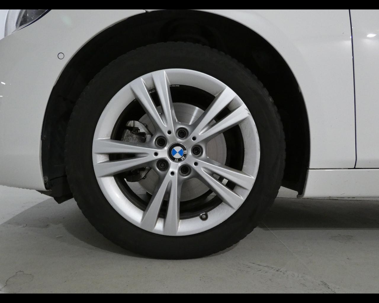 BMW Serie 2 A.T. (F45) - 218d Active Tourer Business