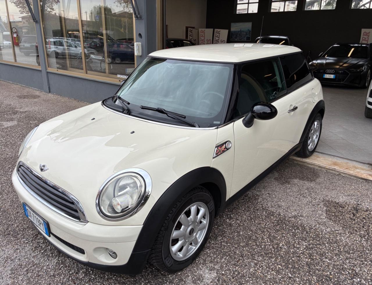 Mini 1.6 16V Cooper Hatchback