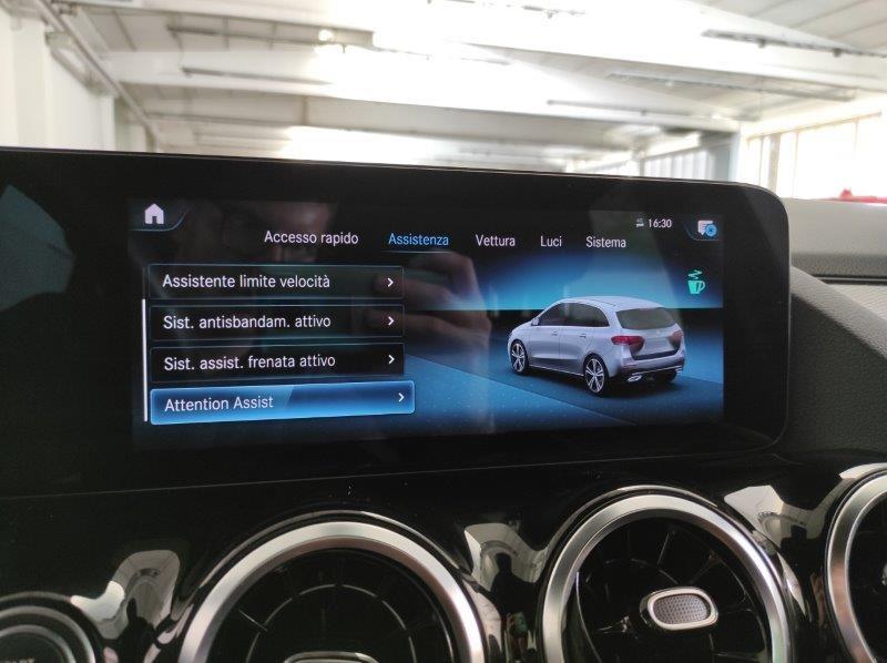 Mercedes-Benz Classe B (W247) - B 160 Business Extra