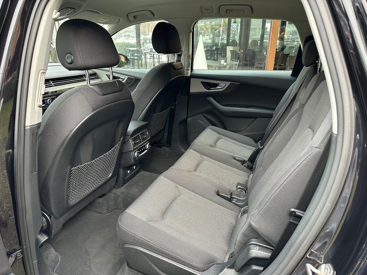 Audi Q7 50 TDI 286CV MHEV Quattro tiptronic Business Plus