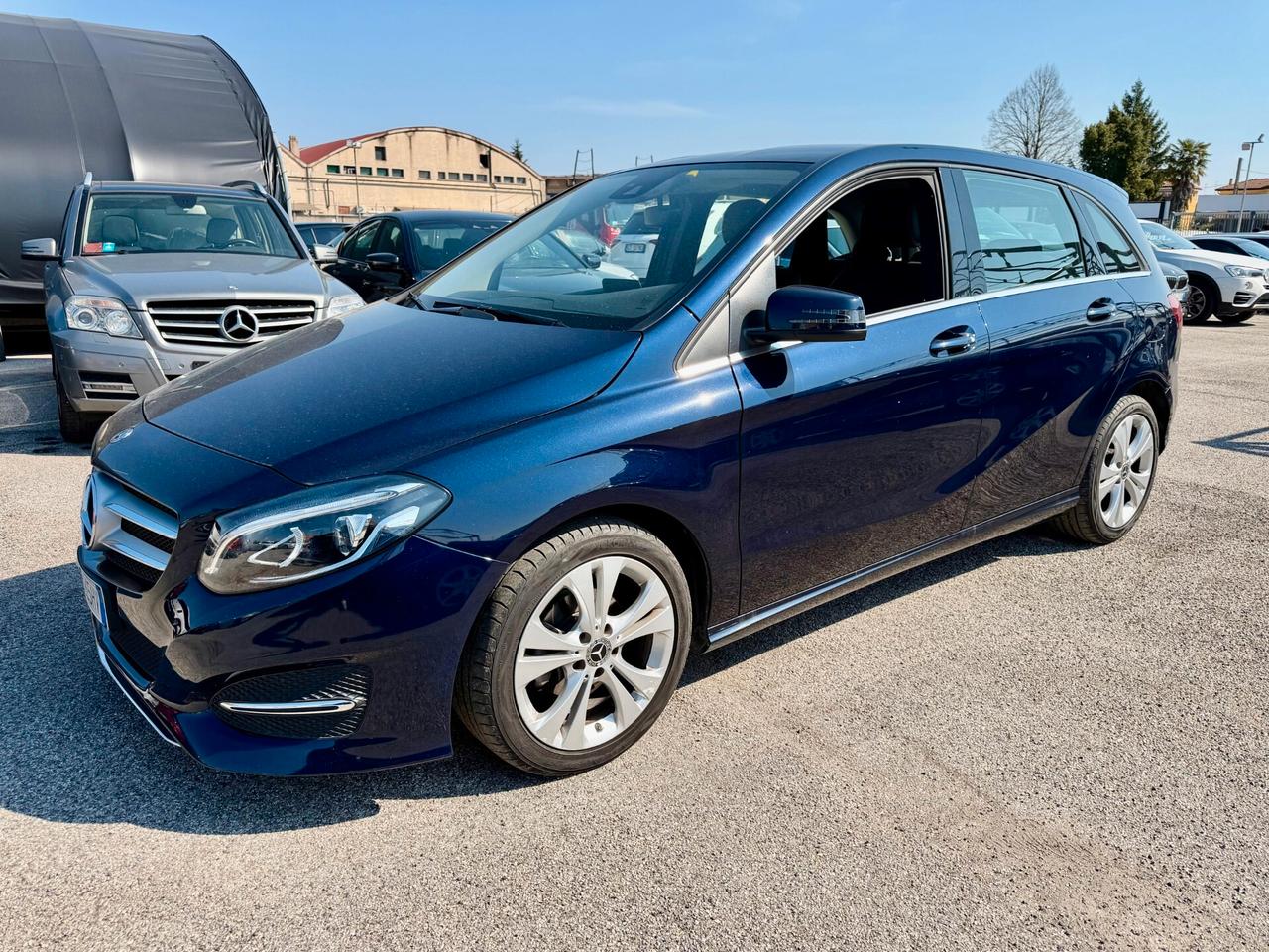 MERCEDES B180 PREMIUM AUTOMATICO - EURO 6