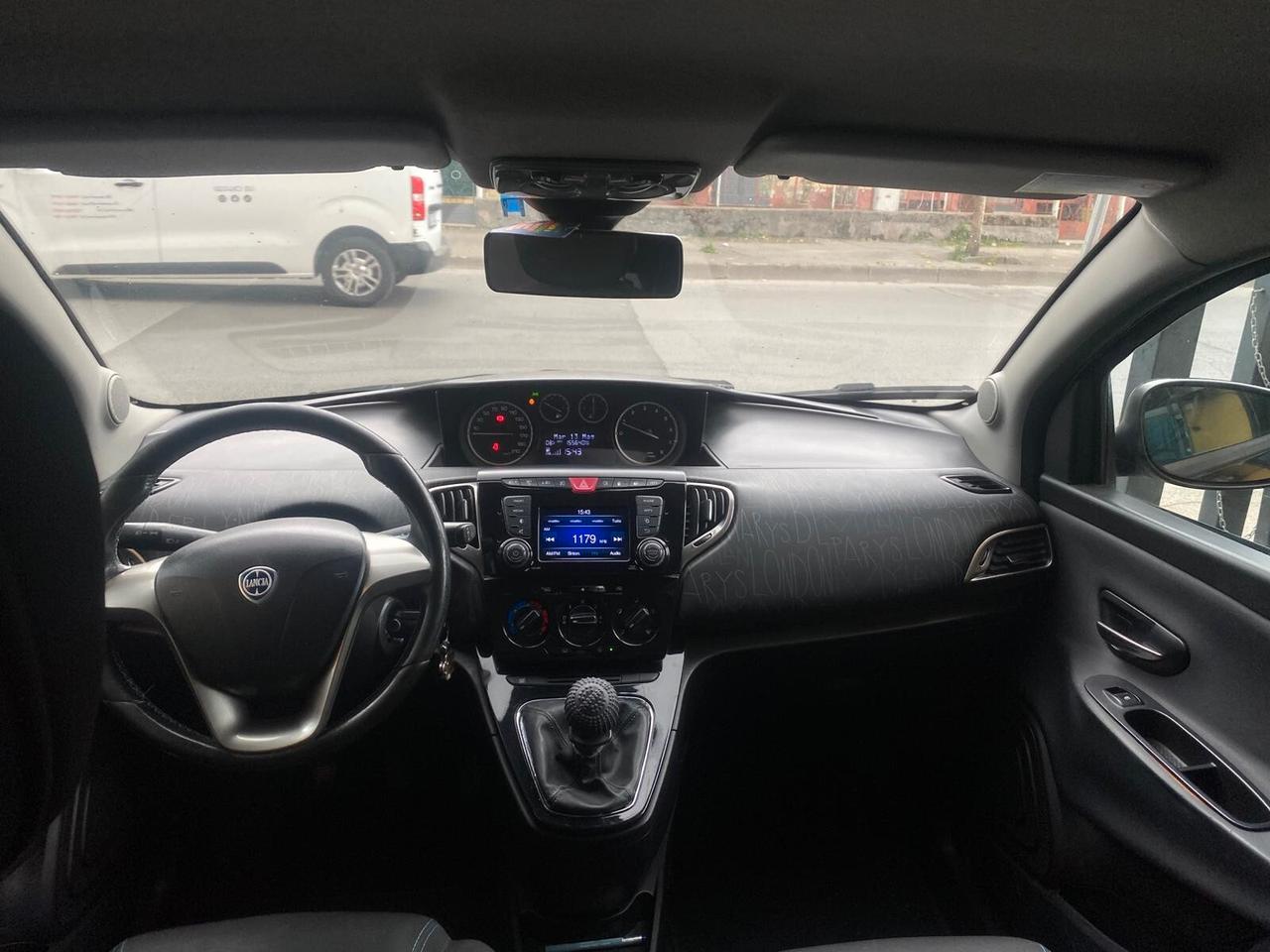 Lancia Ypsilon 0.9 TwinAir 85 CV 5 porte Metano Ecochic Gold