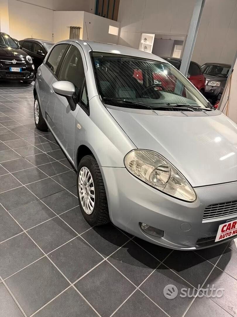 Fiat Grande Punto 1.4 5 porte - METANO - NEOPATENTAITI