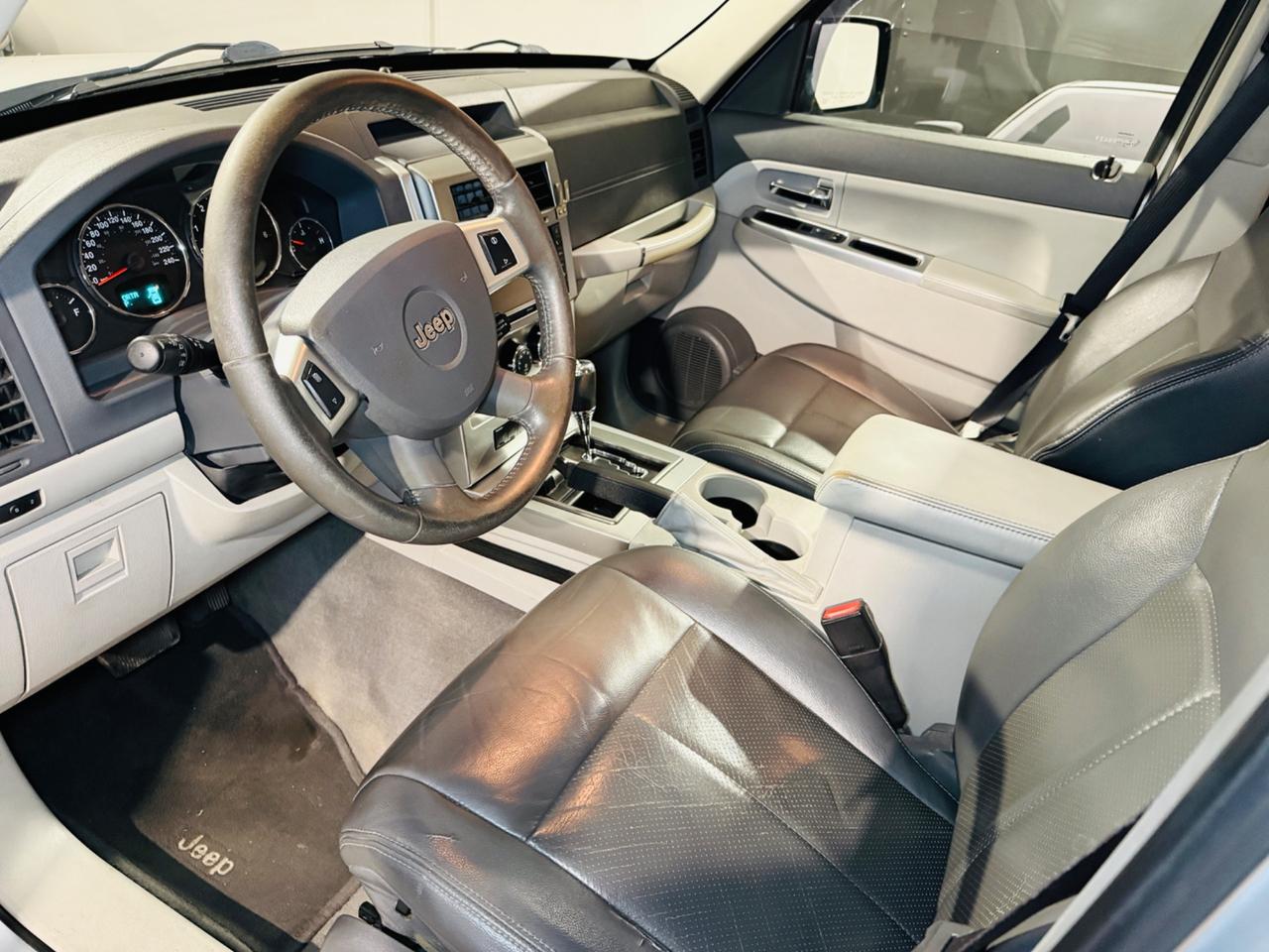 Jeep CHEROKEE 2.8 CRD*LIMITED*AUTOMATICA*177 CV*