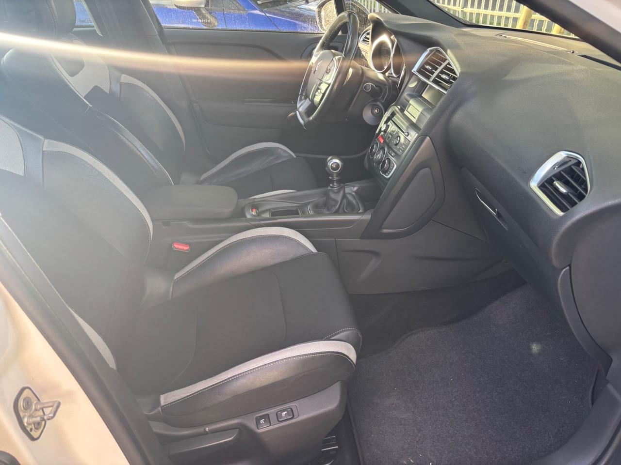 Ds DS5 DS 5 BlueHDi 120 S&S So Chic