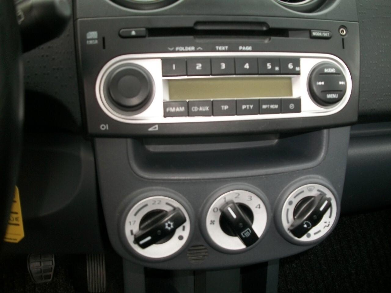 Mitsubishi Colt 1.332 SI NUOVI PATENTATI GARANZIA UN ANNO POCHISIMI KM TALIANDATI DICHIARATI