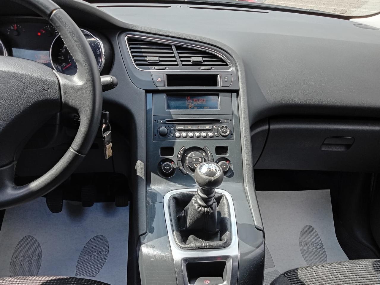 Peugeot 5008 1.6 HDi 115CV 7Posti*Sensori*Cerchi