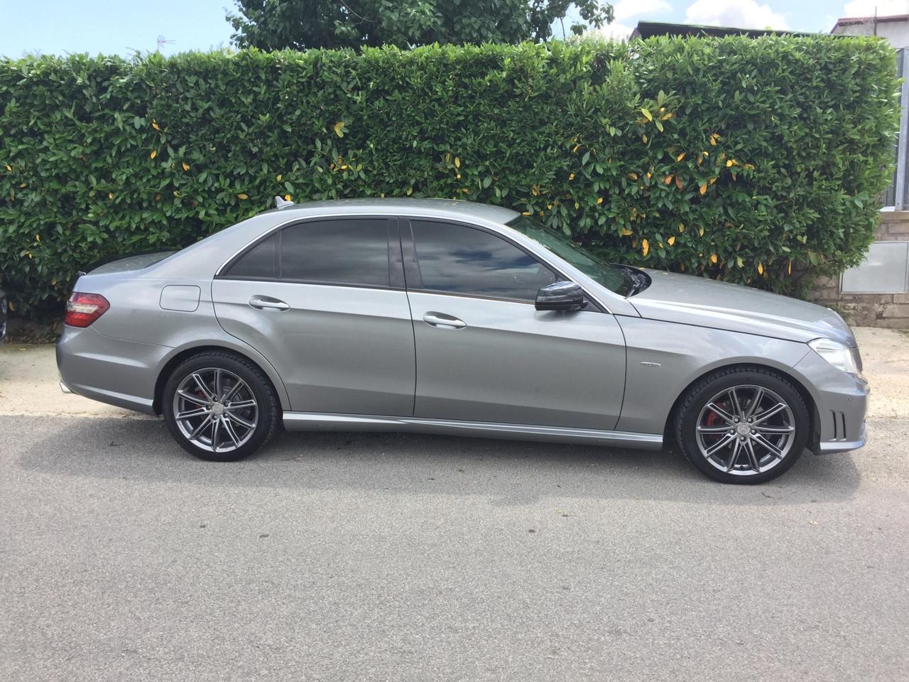 Mercedes-benz E 220 E 220 CDI BlueEFFICIENCY Avantgarde AMG