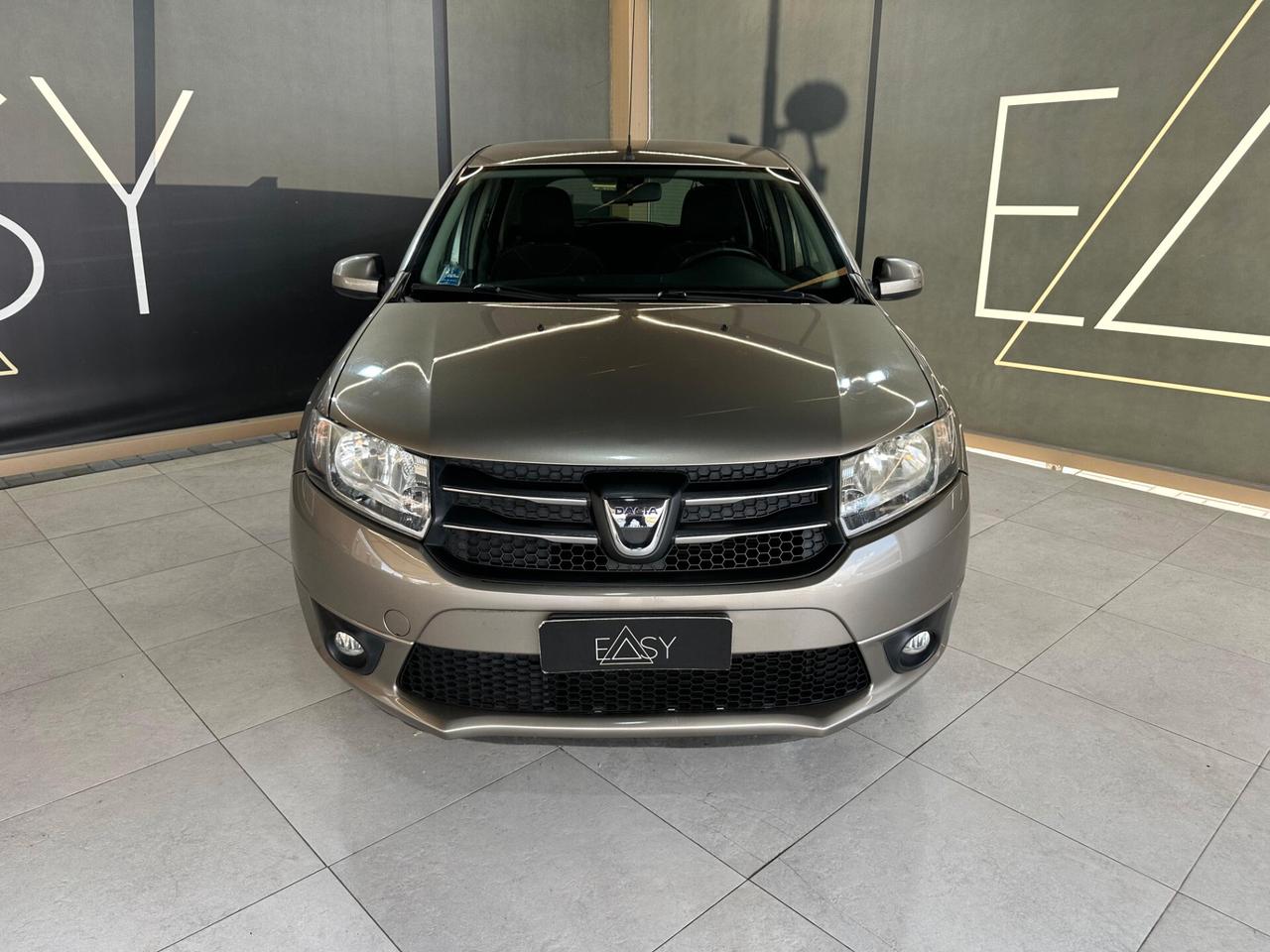 Dacia Sandero 1.2 Laureate Gpl 75cv