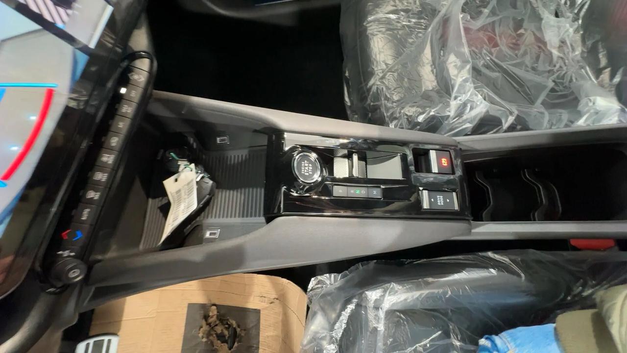 Alfa Romeo Junior 1.2 136 CV Hybrid eDCT6 Speciale