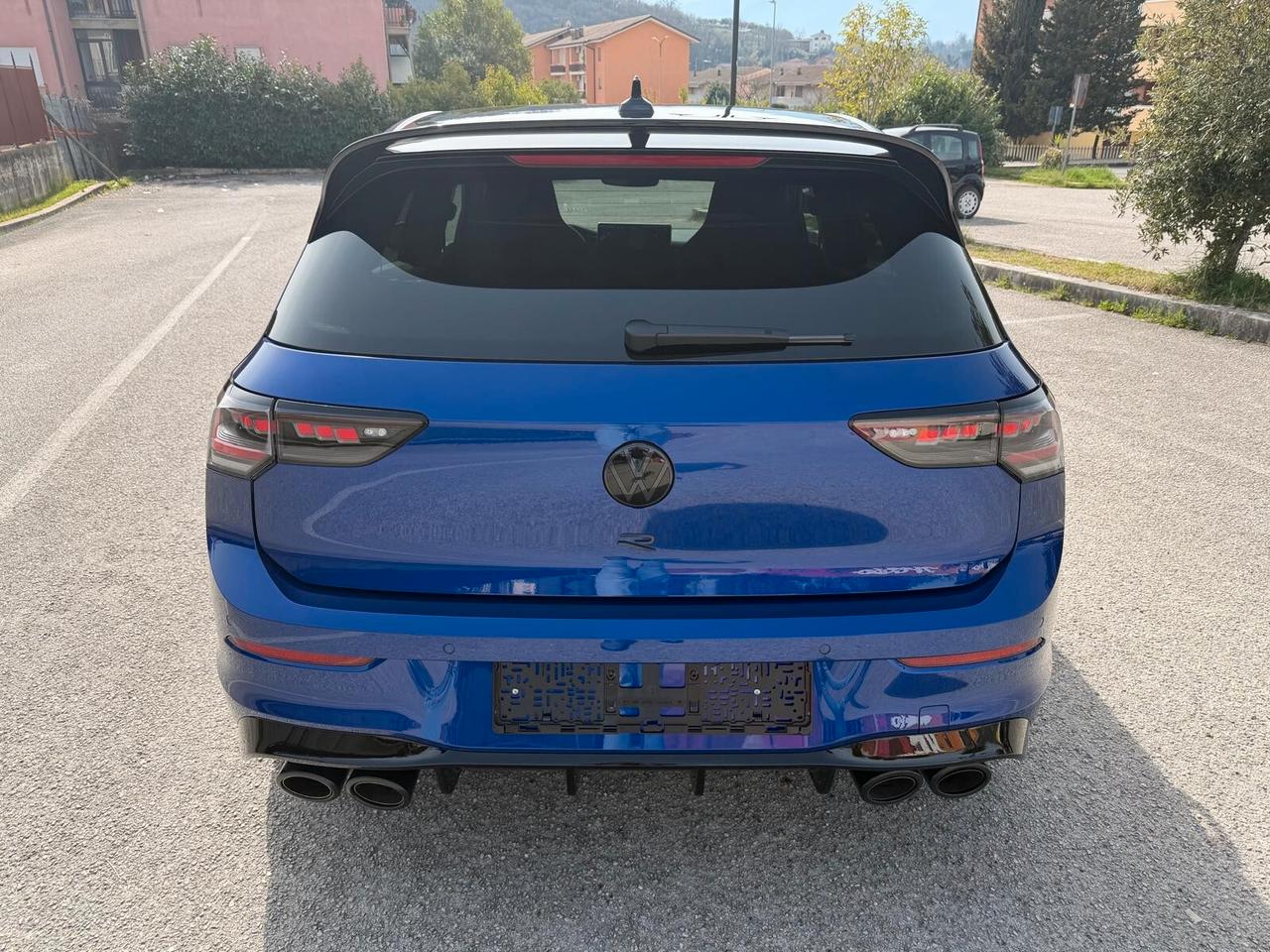 Volkswagen Golf R/2.0/DSG/4MOTION/BLACK EDITION/HEAD UP/NAVI/TELPDC/F1/CERCHI 19/SED.SPORT/PRONTA CONSEGNA!!