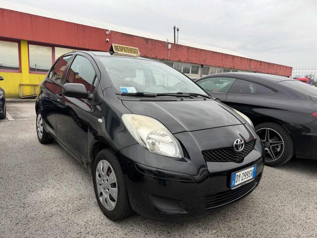 TOYOTA Yaris 1.0 5 porte