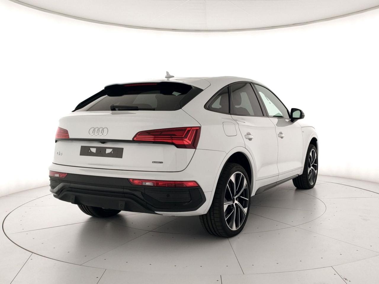 Audi Q5 sportback 55 2.0 tfsi e identity black quattro s-tronic