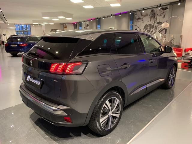 PEUGEOT 3008 Hybrid 225 e-EAT8 Allure Pack