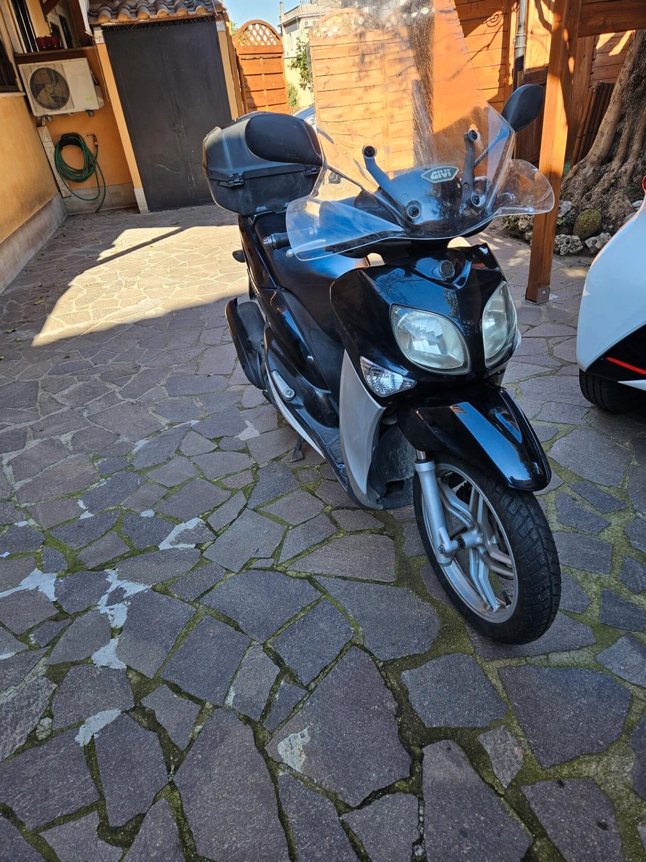 Yamaha Xenter 150 anno 2012