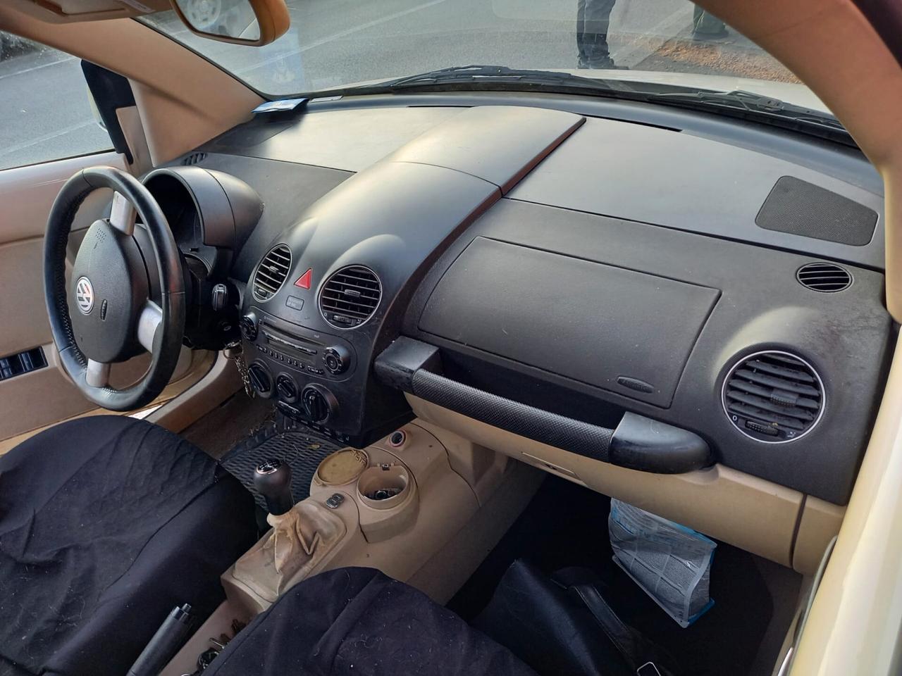 Volkswagen New Beetle 1.9 TDI 105CV Cabrio Lim. Red Edt.