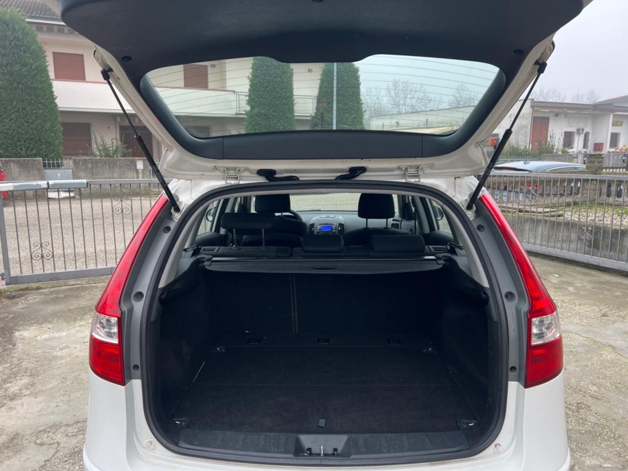 HYUNDAI I30 CW 1.6 DIESEL 90CV COMFORT POCHI KM 79 MILA