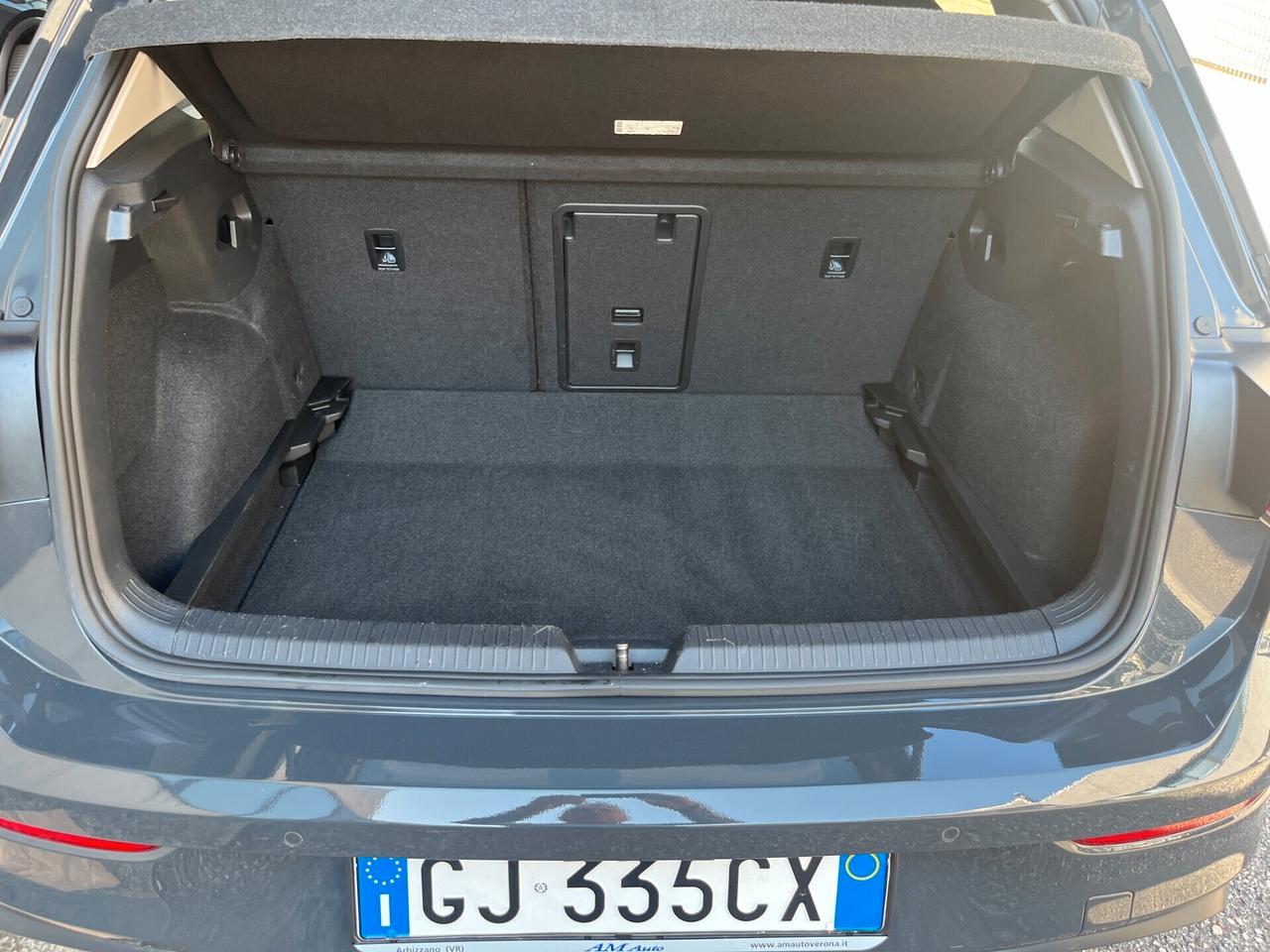 Volkswagen Golf 1.0 TSI EVO Life DSG