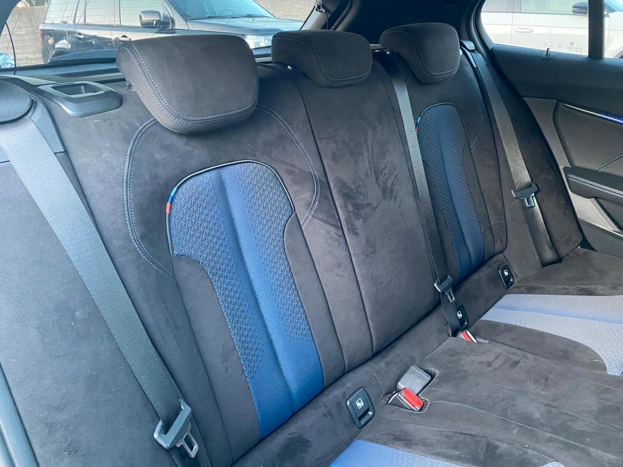 Bmw 116 116d 5p. Luxury