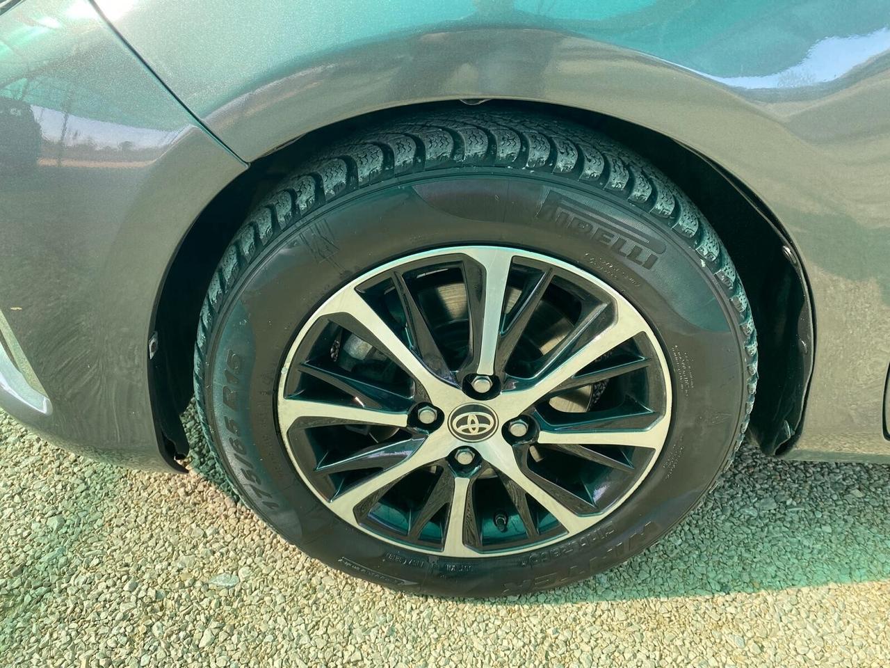 Toyota Yaris 1.5 Hybrid 5 porte Cool