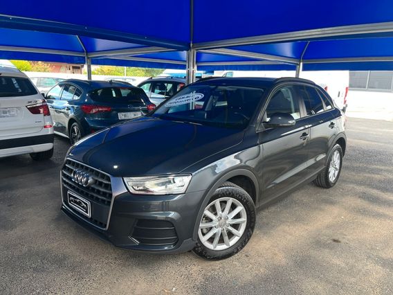 Audi Q3 2.0 TDi 150cv S-tronic Business