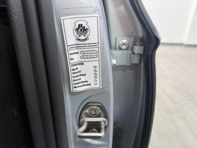 VOLKSWAGEN Golf Sportsvan 2.0 TDI Highline BlueMotion Technology