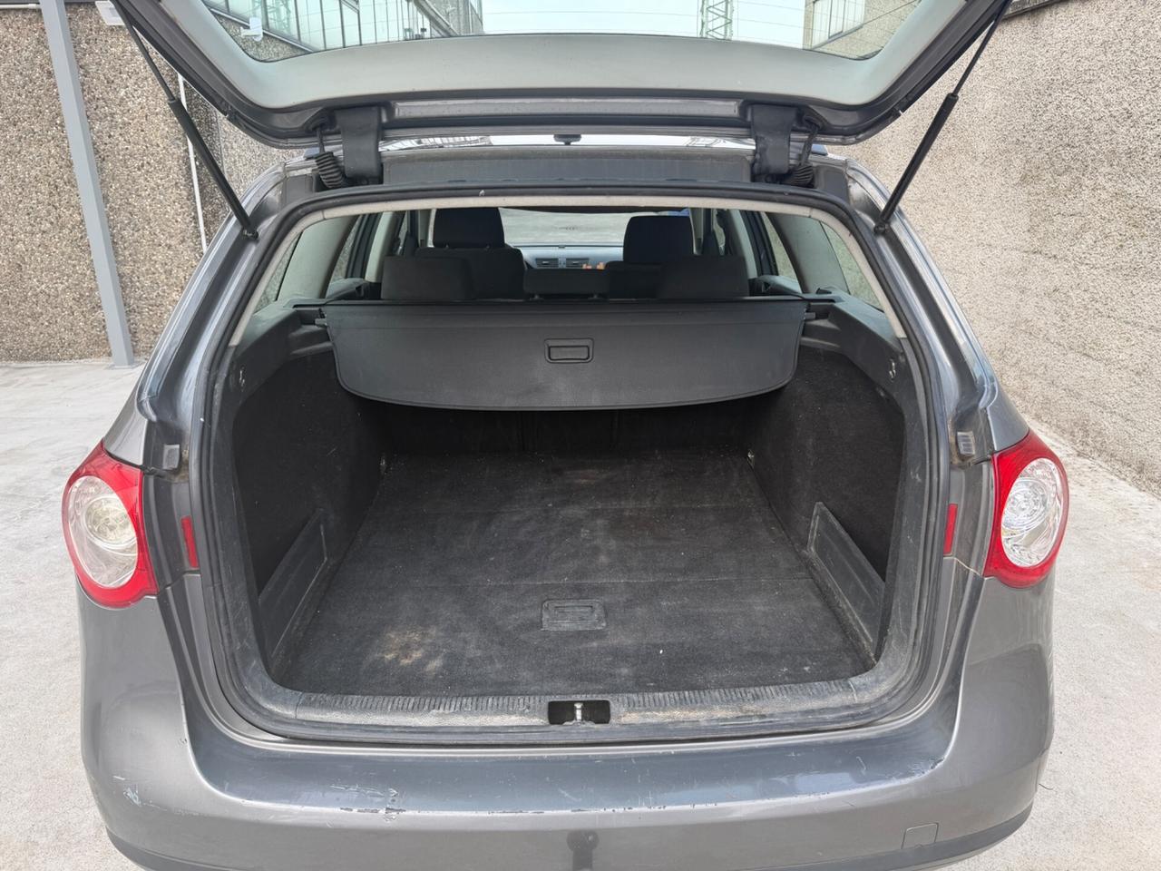 VW PASSAT 2.0TDI GANCIO TRAINO 1800KG