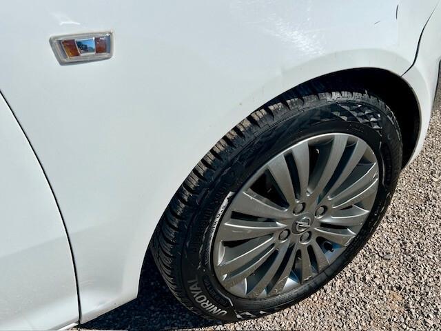 Opel Corsa 1.2 3 porte - 2013