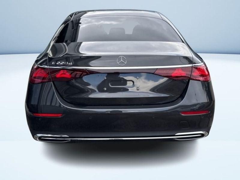 Mercedes-Benz Classe E 220d Berlina Advanced