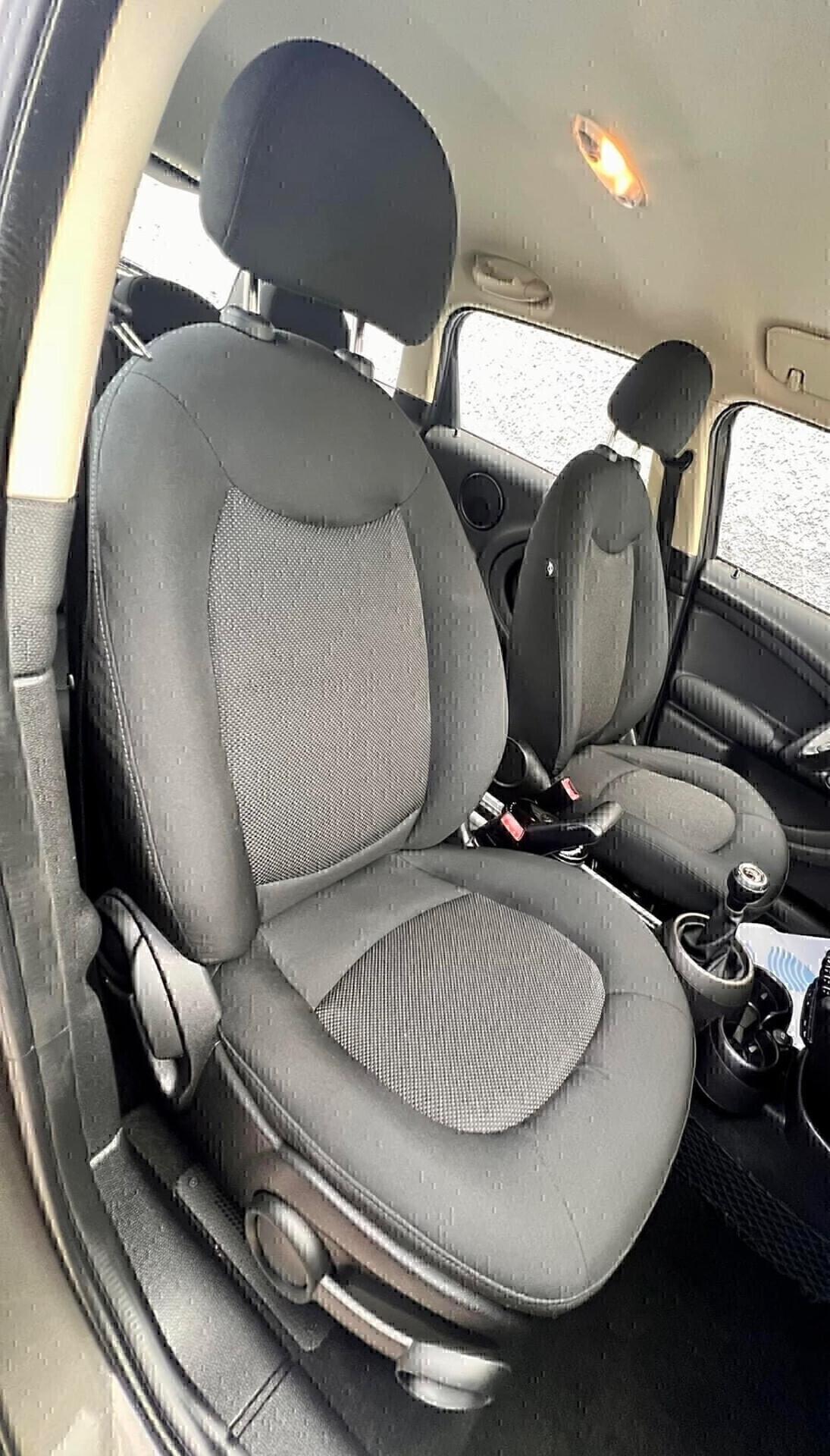 Mini Cooper D Countryman 1.6 ,cerchi in lega ,clima,ecc.