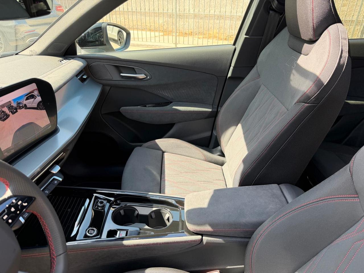 Audi Q3 S-LINE S-TRONIC 20" 150 CV
