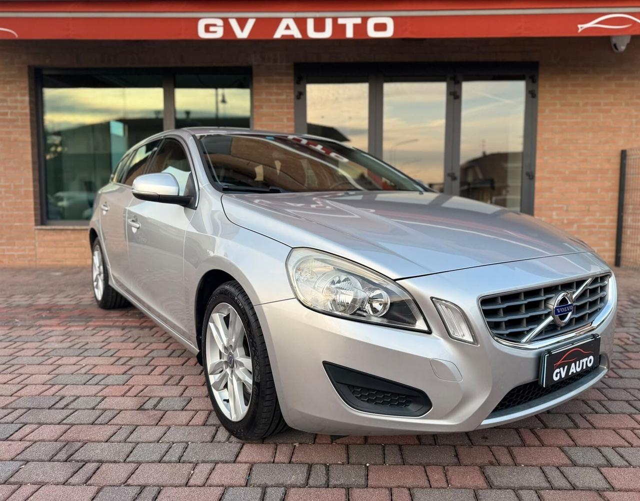 Volvo V60 D2 1.6 Automatica
