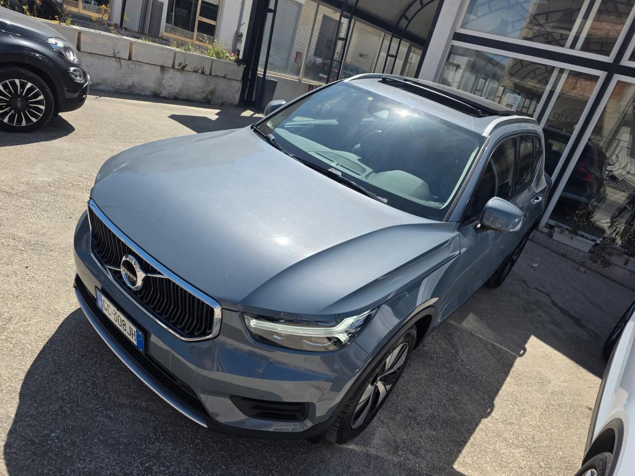 Volvo XC40 D3 R-design Tettuccio apr. HARMAN kardon