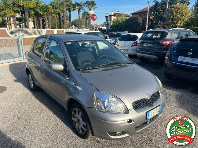 TOYOTA Yaris 1.3i 16V cat 5 porte Sol