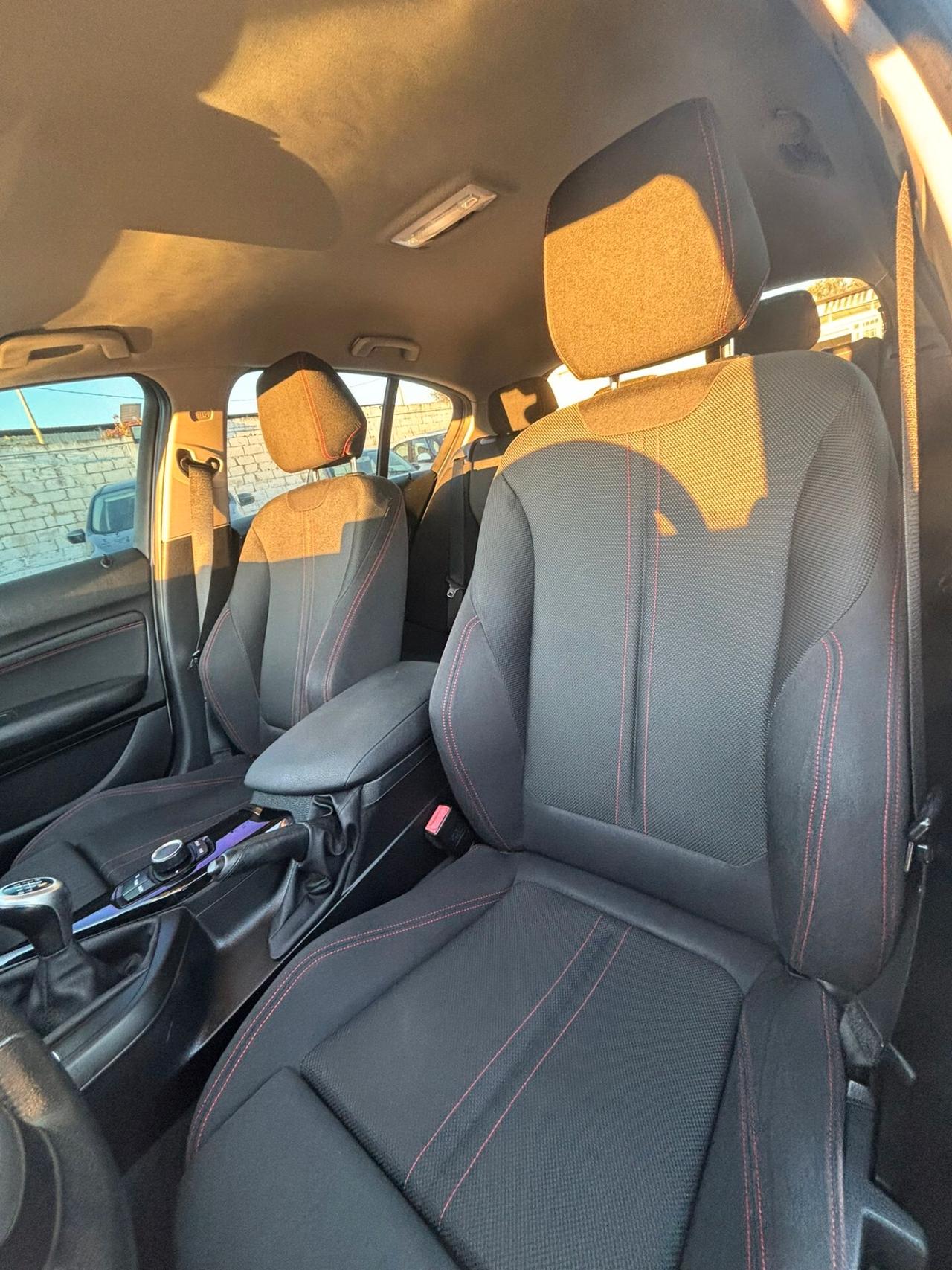 Bmw 116 116i 5p. Urban